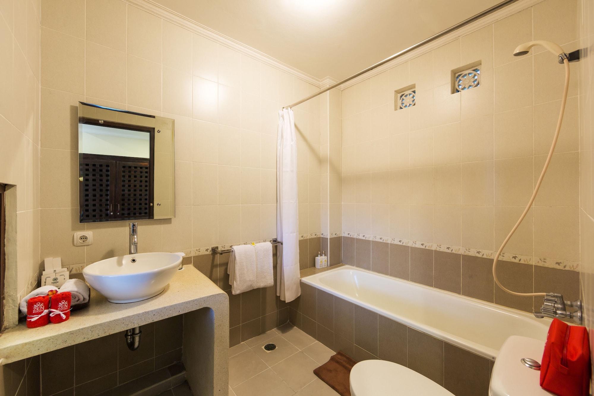 Hotel Inata Monkey Forest 3*